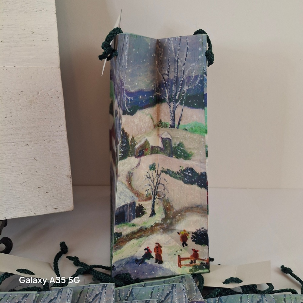 Vintage 1999 Pizzazz Jean Tucker Winter Folk Art 40 Piece Gift Bag Lot - Picture 3 of 7